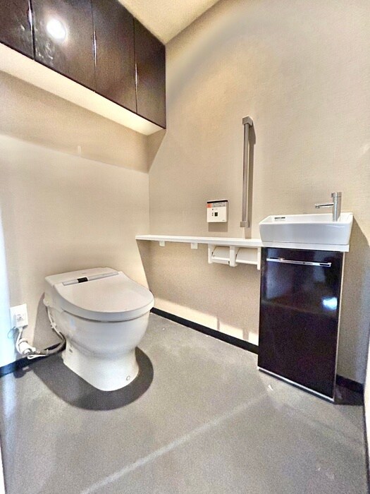 物件内観写真9　(トイレ)