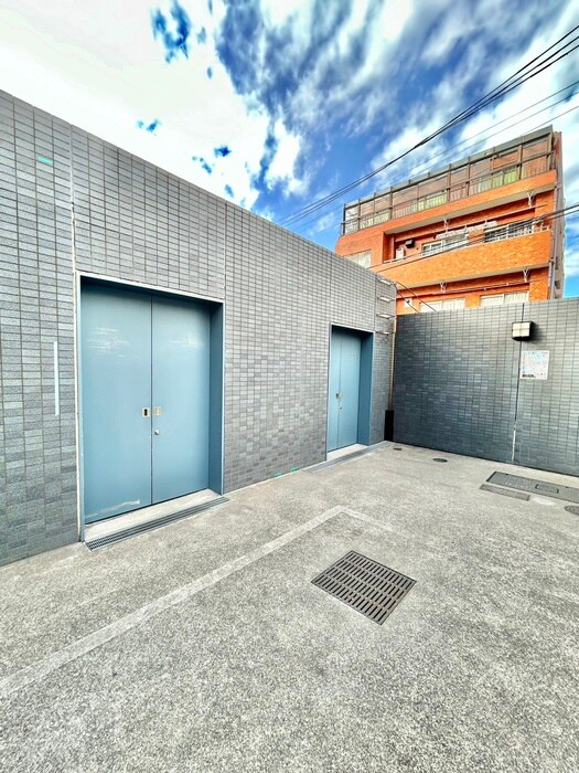 物件外観写真4　(建物設備)