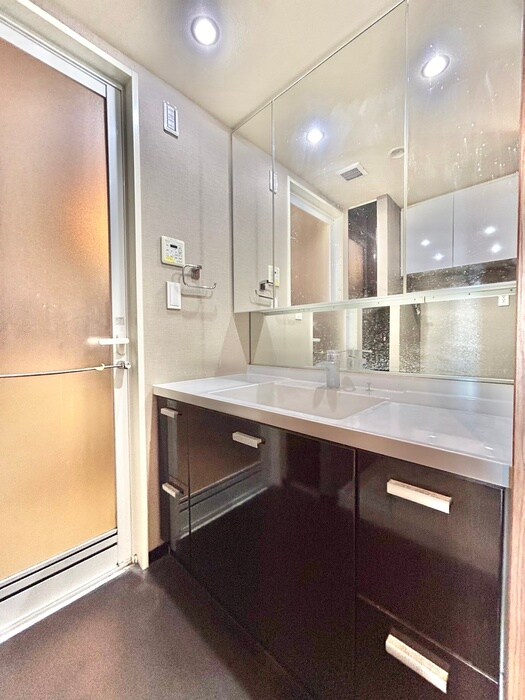 物件内観写真10　(洗面)