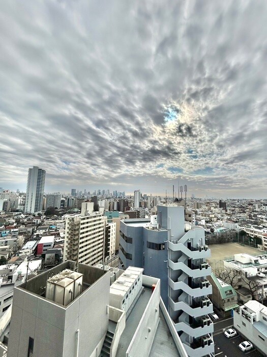 物件内観写真14　(室内からの展望)