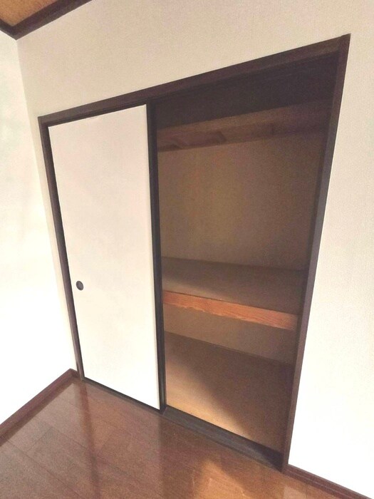 物件内観写真11　(収納)