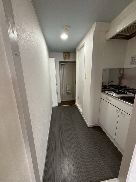 物件内観写真12　(玄関)