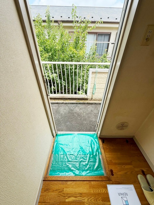 物件内観写真18　(玄関)