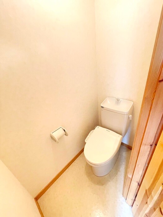 物件内観写真12　(トイレ)