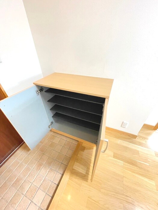 物件内観写真18　(靴箱)