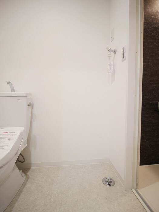 物件内観写真14　(洗濯機置場)