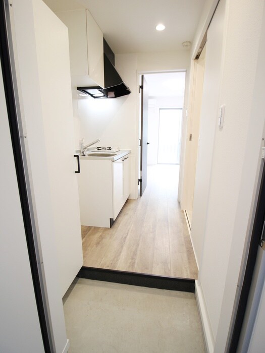 物件内観写真17　(玄関)