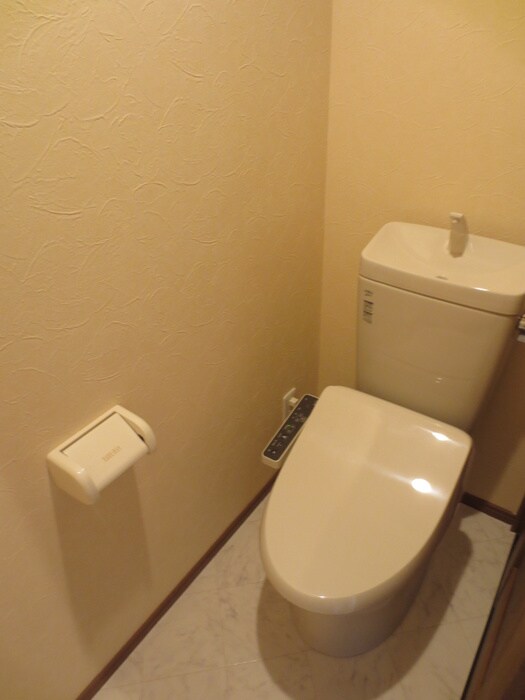 物件内観写真8　(トイレ)