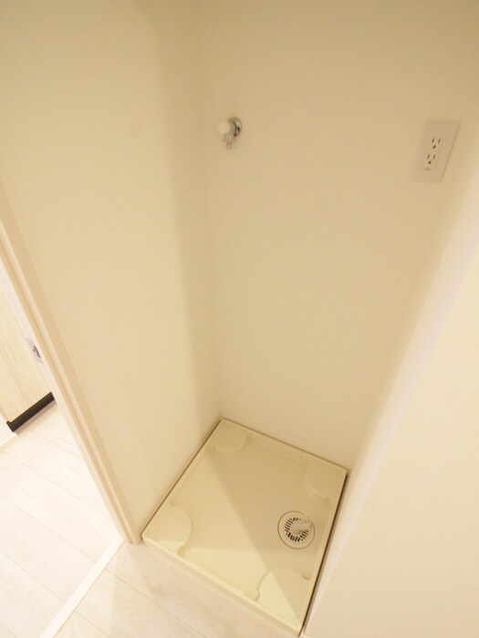 物件内観写真21　(洗濯機置場)