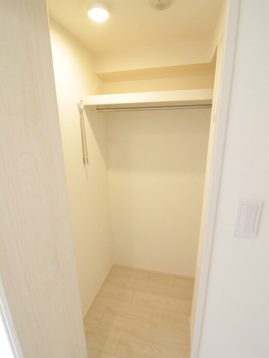 物件内観写真22　(収納)