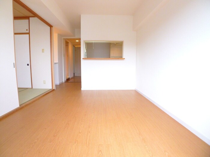 物件内観写真8　(居室)