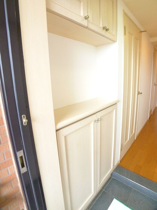 物件内観写真15　(靴箱)