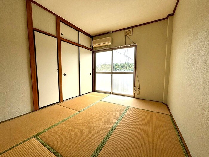 物件内観写真8　(居室)