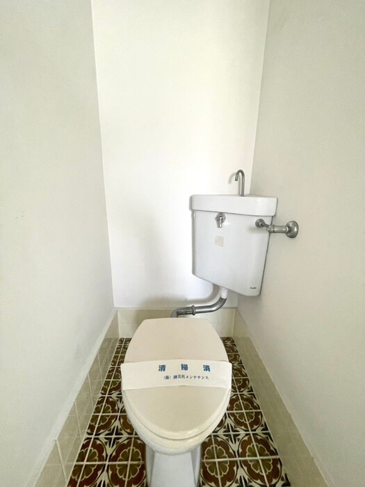 物件内観写真11　(トイレ)