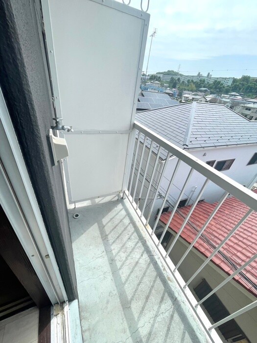 物件内観写真12　(洗濯機置場)