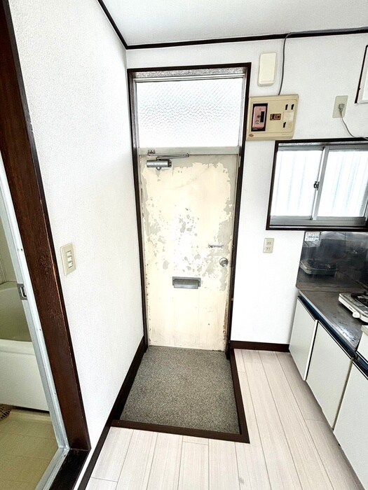 物件内観写真15　(玄関)