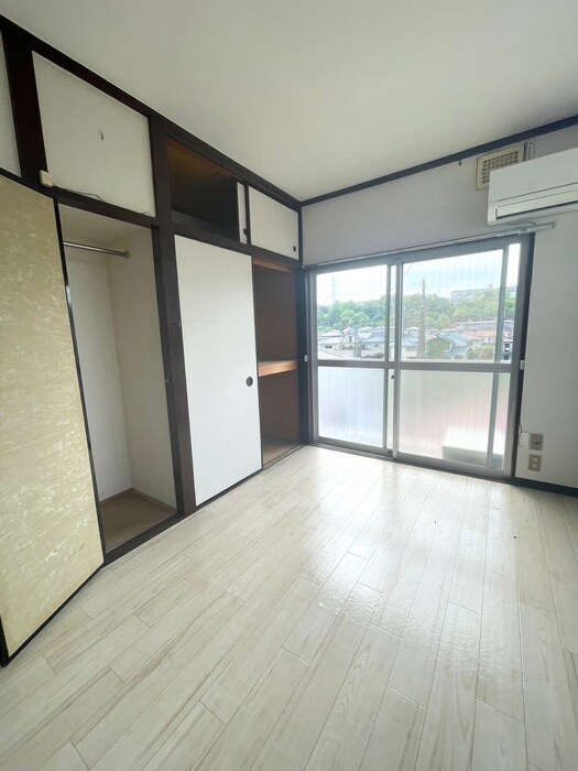 物件内観写真18　(居室)