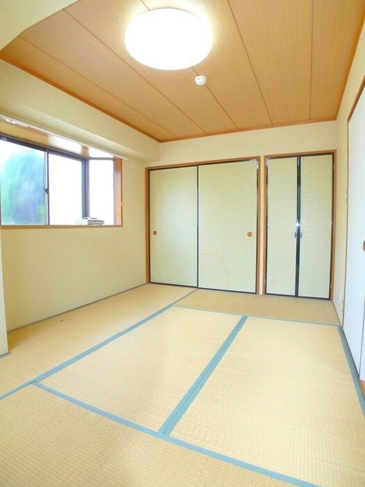 物件内観写真12　(居室)