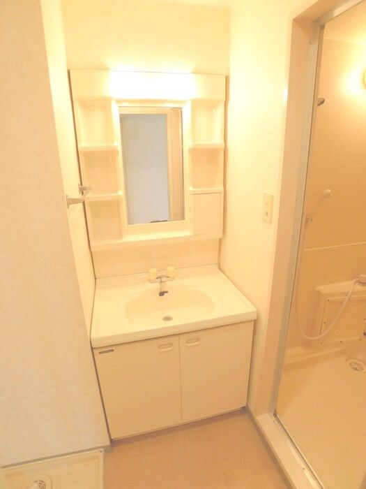 物件内観写真17　(洗濯機置場)