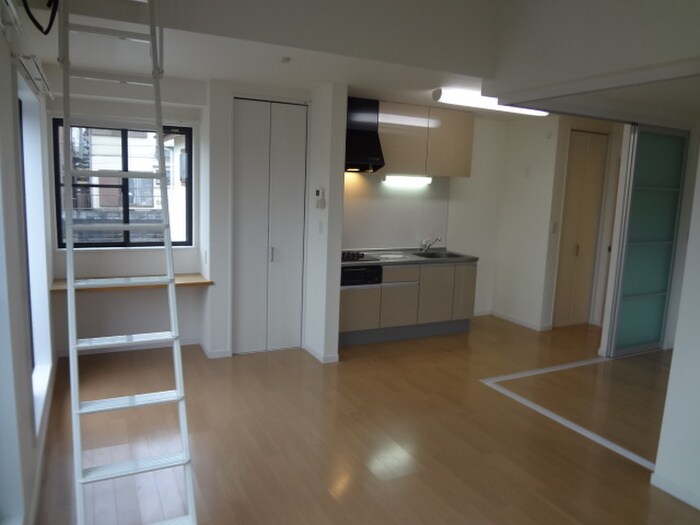 物件内観写真8　(居室)