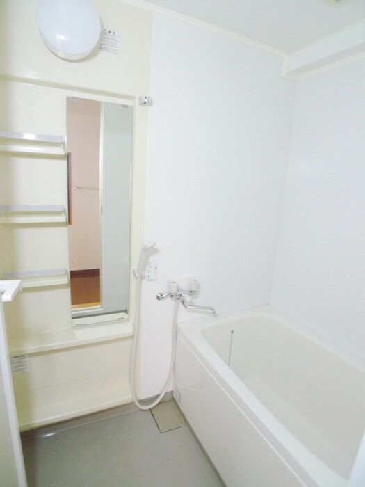 物件内観写真10　(バス／シャワールーム等)