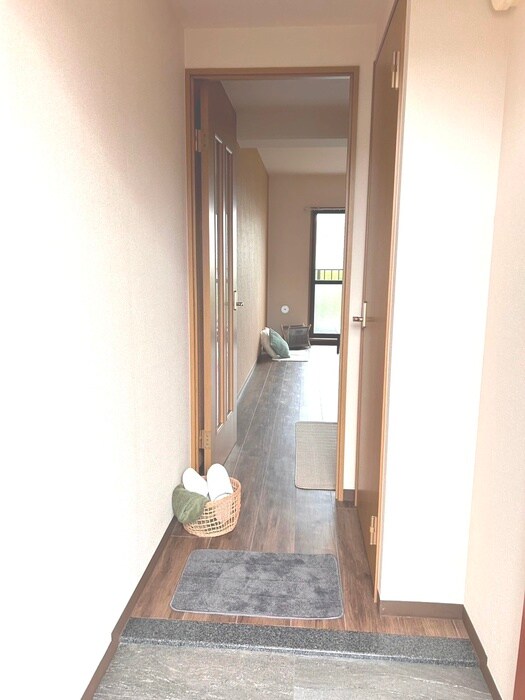 物件内観写真15　(玄関)