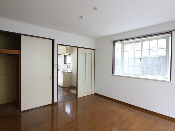 物件内観写真8　(居室)