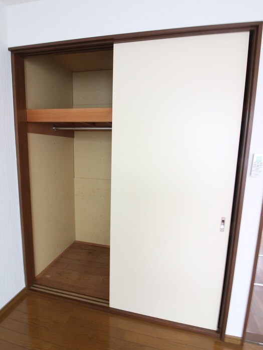 物件内観写真13　(収納)