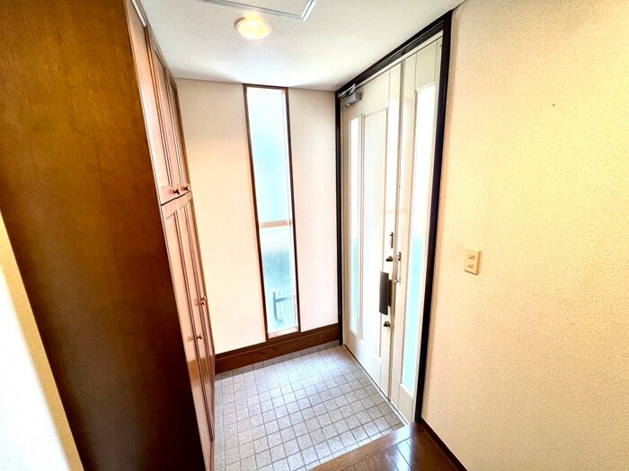 エ－デルワイスの玄関