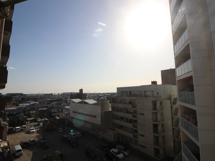 物件内観写真16　(室内からの展望)