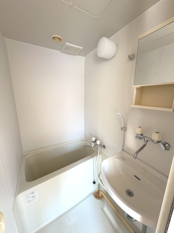バス／シャワールーム等