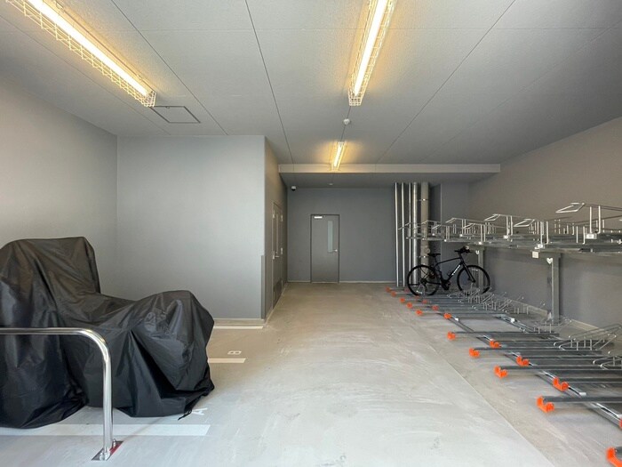 物件外観写真5　(駐輪場)