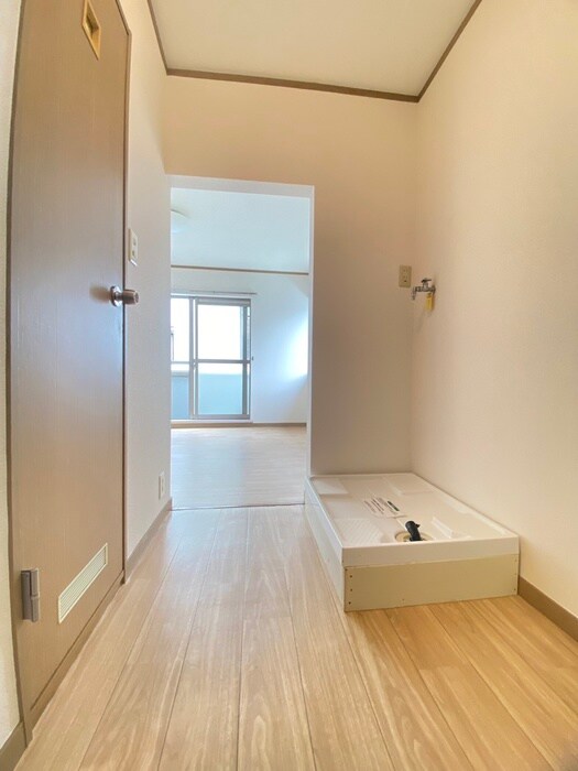 物件内観写真22　(玄関)