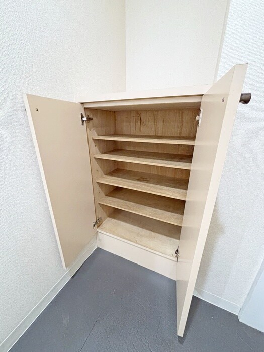 物件内観写真9　(靴箱)