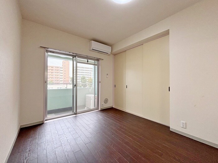 物件内観写真12　(居室)