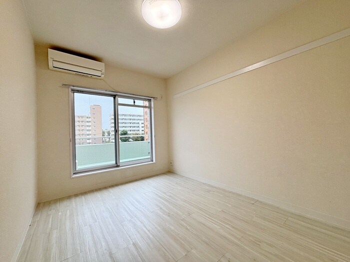 物件内観写真22　(居室)