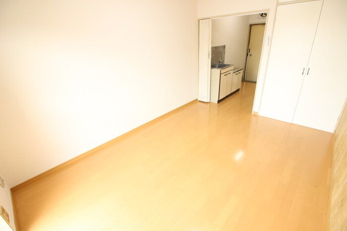 物件内観写真9　(居室)