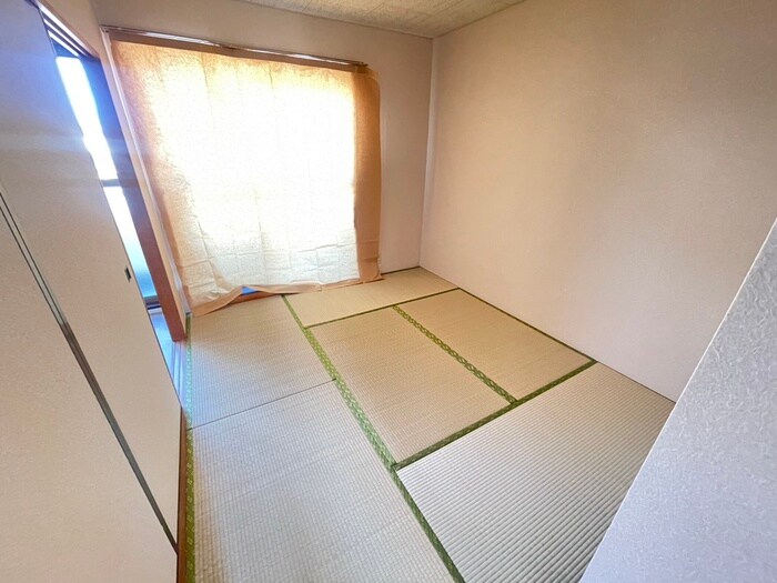 物件内観写真10　(居室)