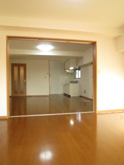 物件内観写真8　(居室)