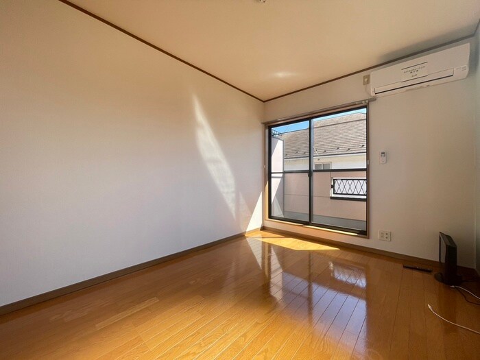 物件内観写真7　(居室)