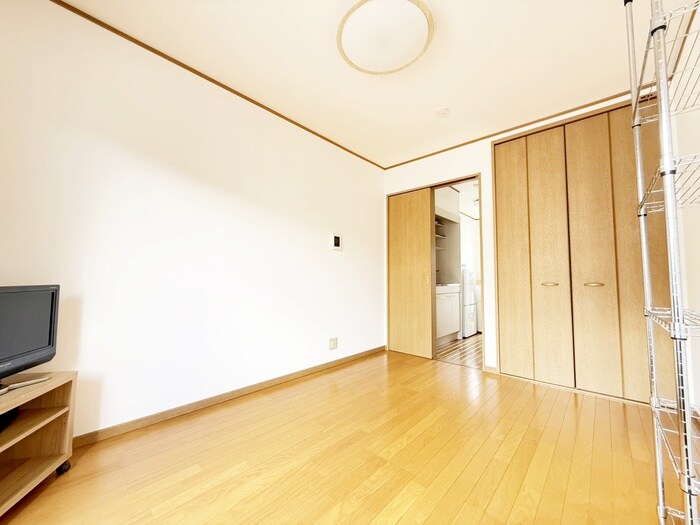 物件内観写真8　(居室)