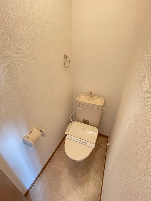 物件内観写真11　(トイレ)