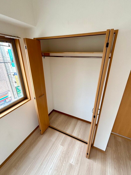 物件内観写真18　(収納)