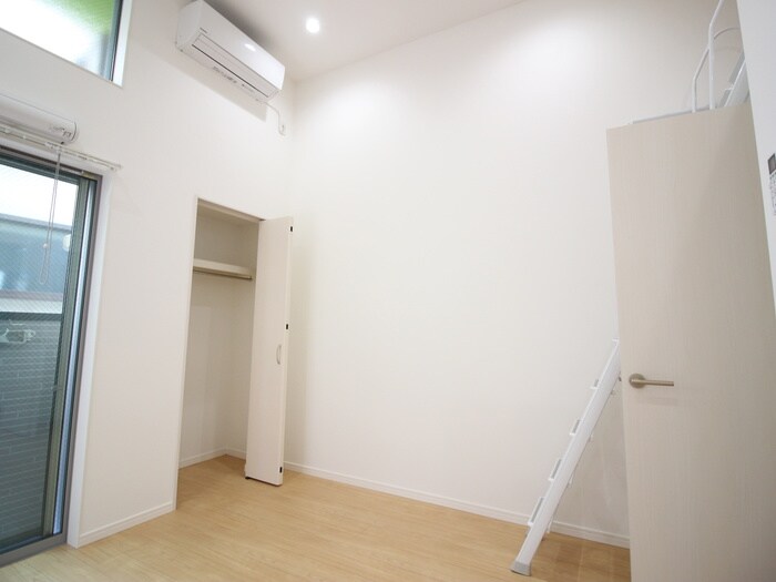 物件内観写真18　(居室)