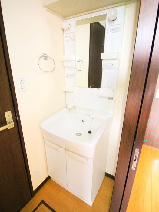 物件内観写真11　(洗面)