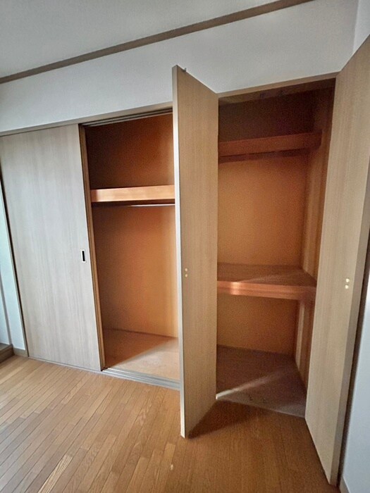 物件内観写真11　(収納)