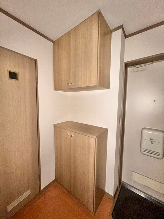 物件内観写真18　(玄関)