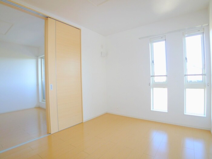 物件内観写真12　(居室)