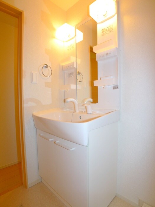 物件内観写真15　(洗面)