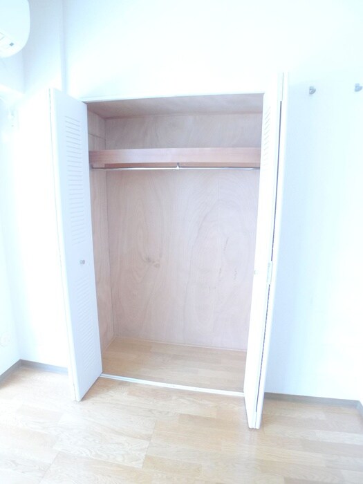 物件内観写真8　(収納)